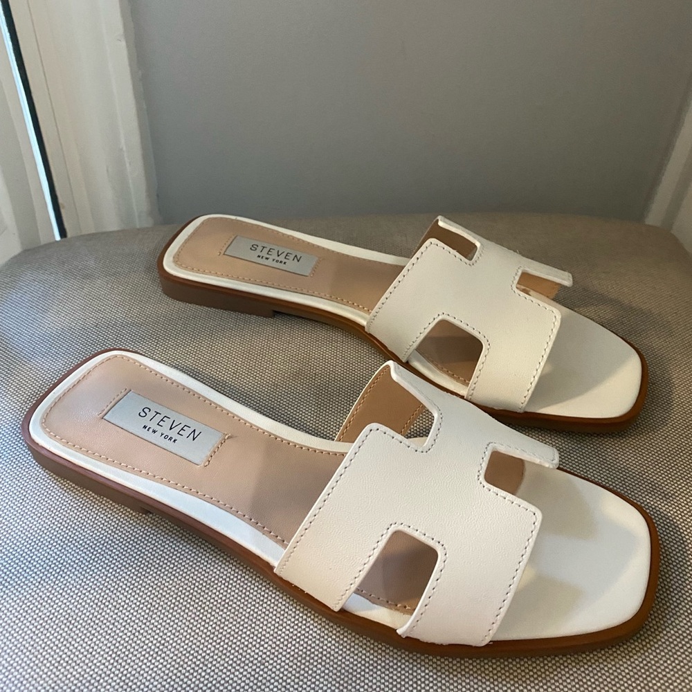 Steve Madden Harlien White Leat Slide Sandal